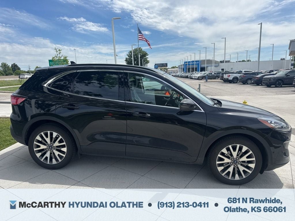 Used 2020 Ford Escape Titanium w/ Titanium Premium Package 2.0 AWD/4WD image 11
