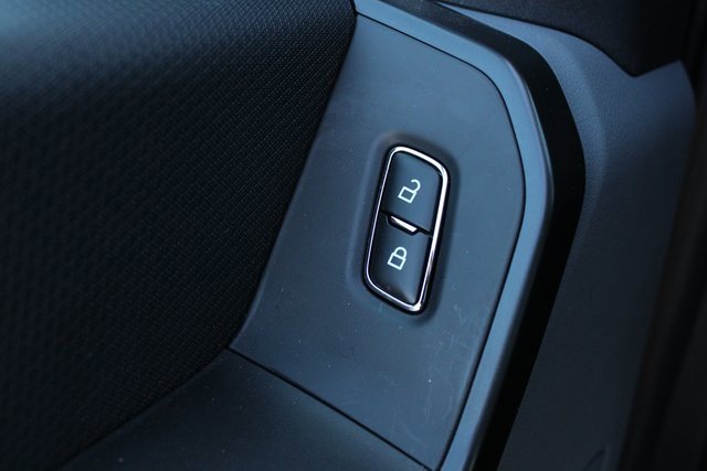 Used 2025 Ford F150 XL w/ Equipment Group 103A High image 4