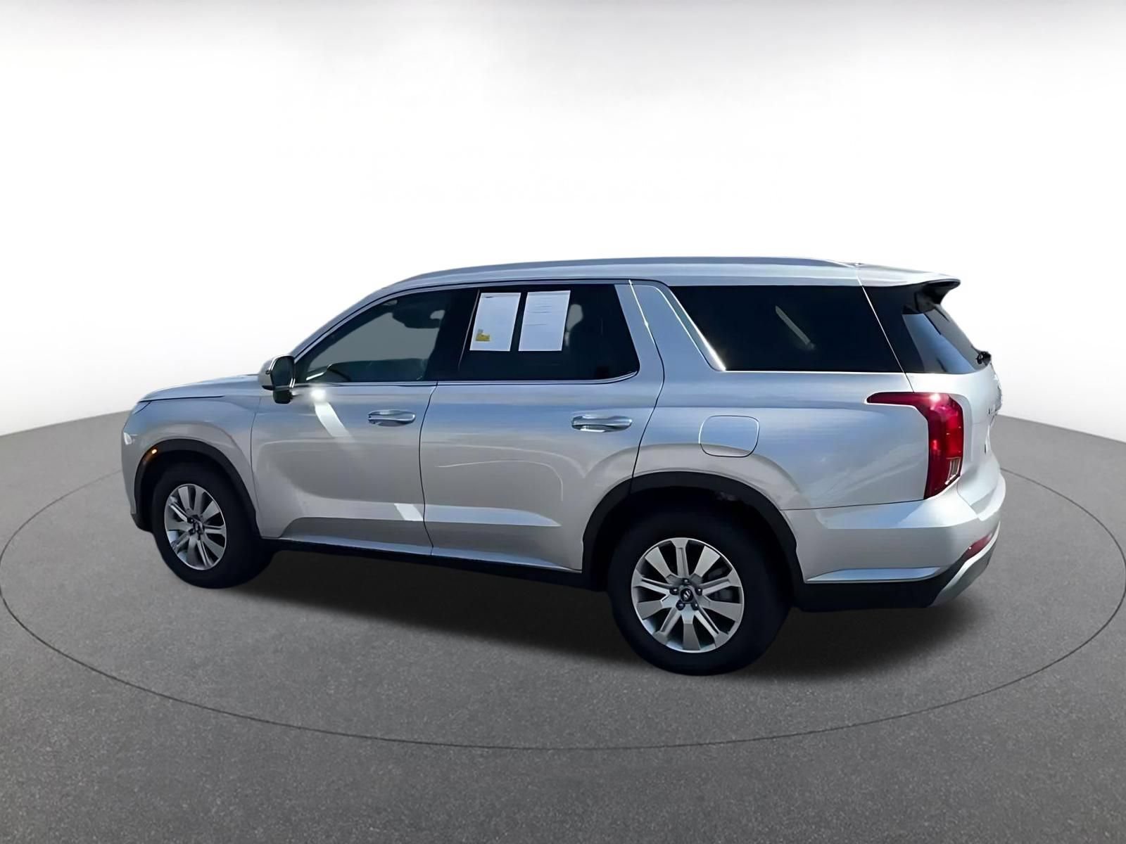 Used 2025 Hyundai Palisade SEL FWD image 9