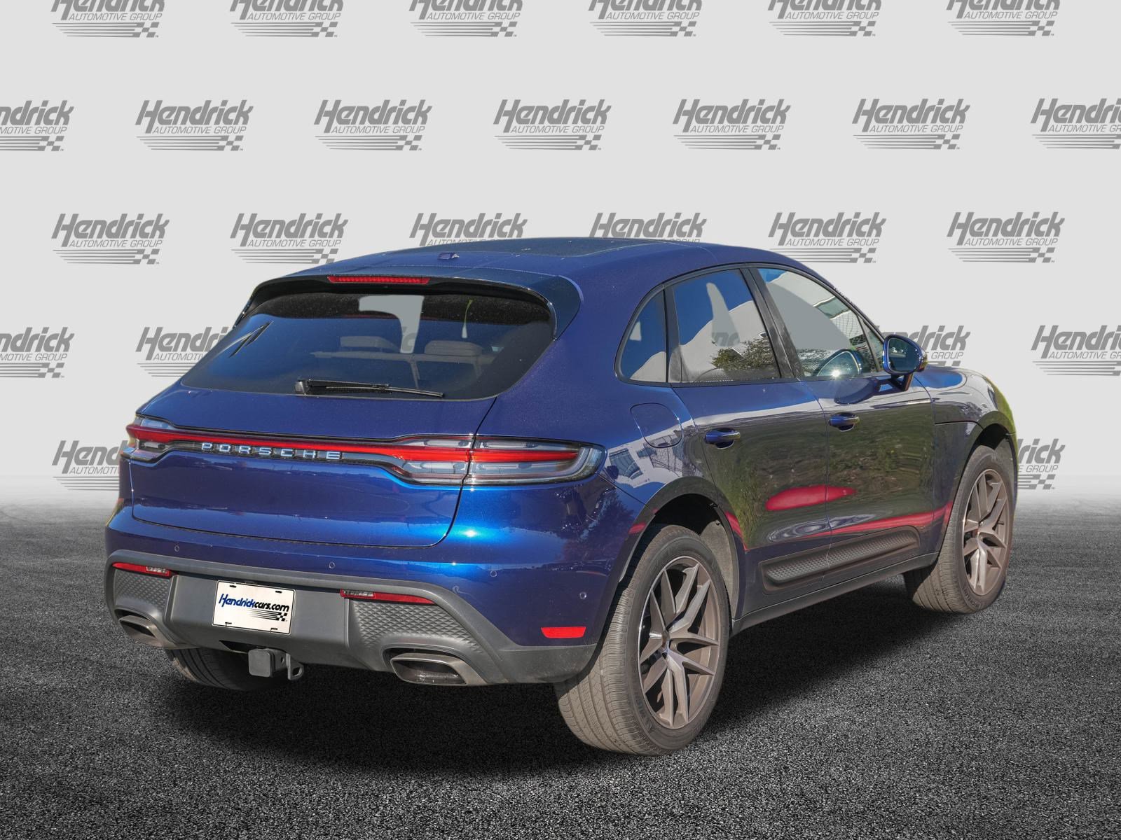 Used 2024 Porsche Macan image 9