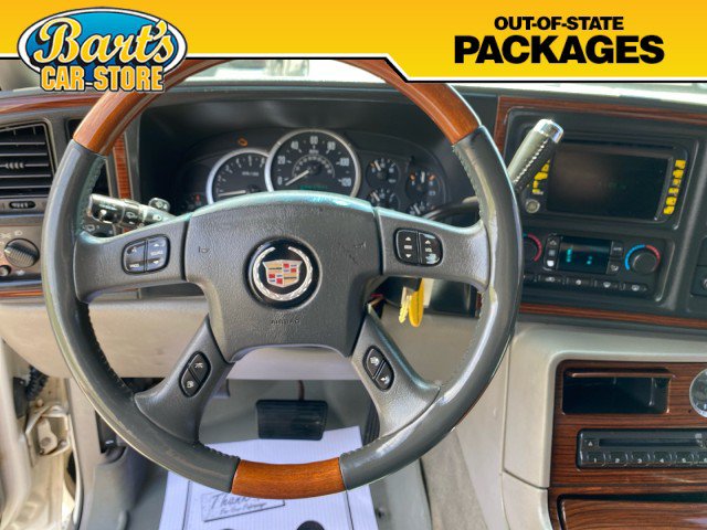 Used 2004 Cadillac Escalade AWD image 31