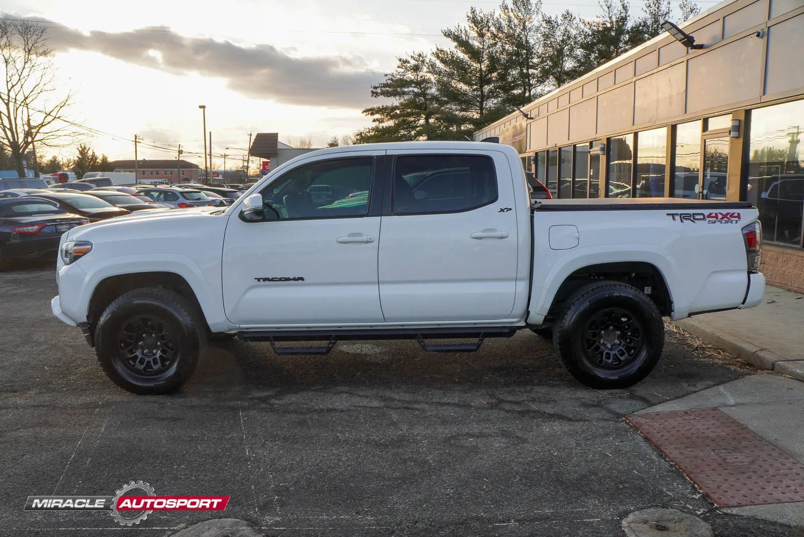 Used 2023 Toyota Tacoma TRD Sport w/ Advanced Technology Package image 4