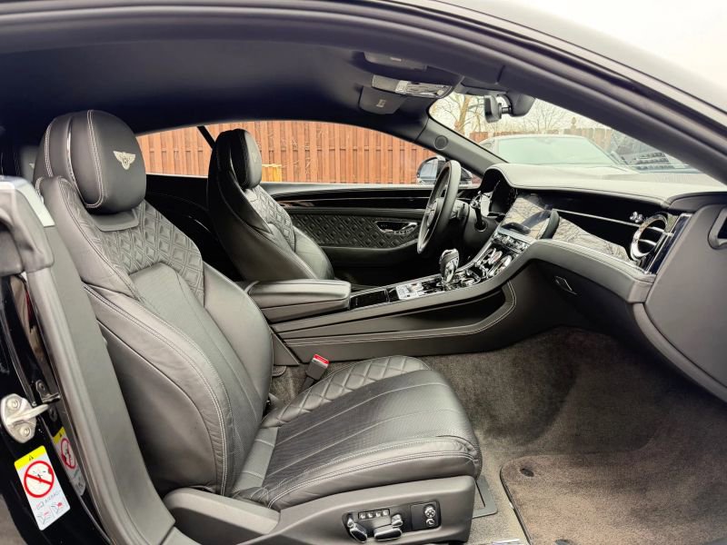 Used 2020 Bentley Continental GT image 25