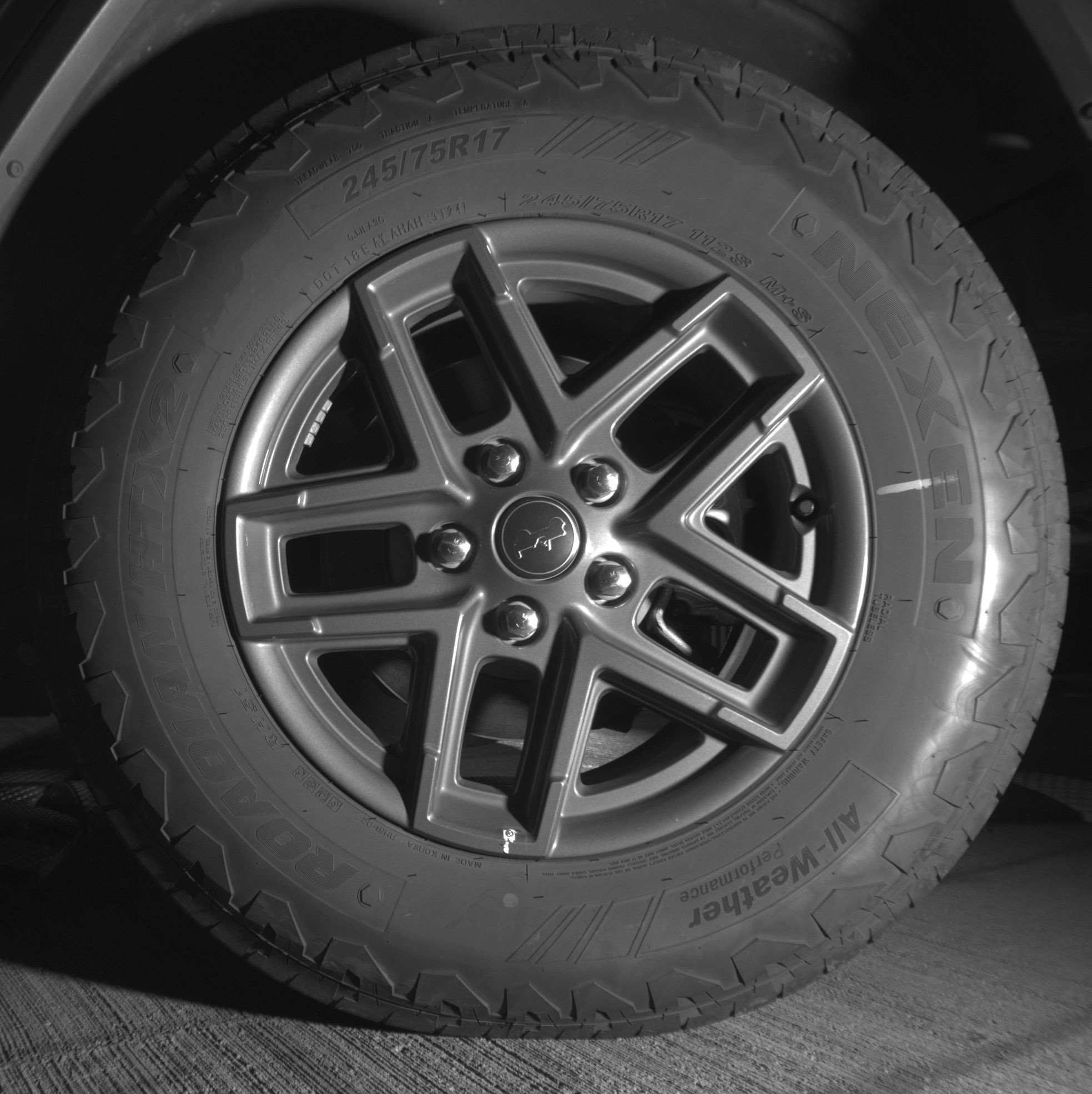 Used 2025 Jeep Wrangler Sport S image 14