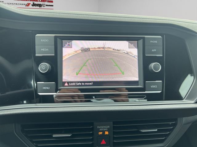 Used 2022 Volkswagen Jetta S image 19