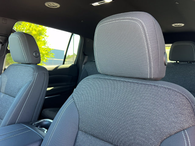 New 2026 Chevrolet Traverse LT w/ Driver Confidence Package AWD/4WD image 11