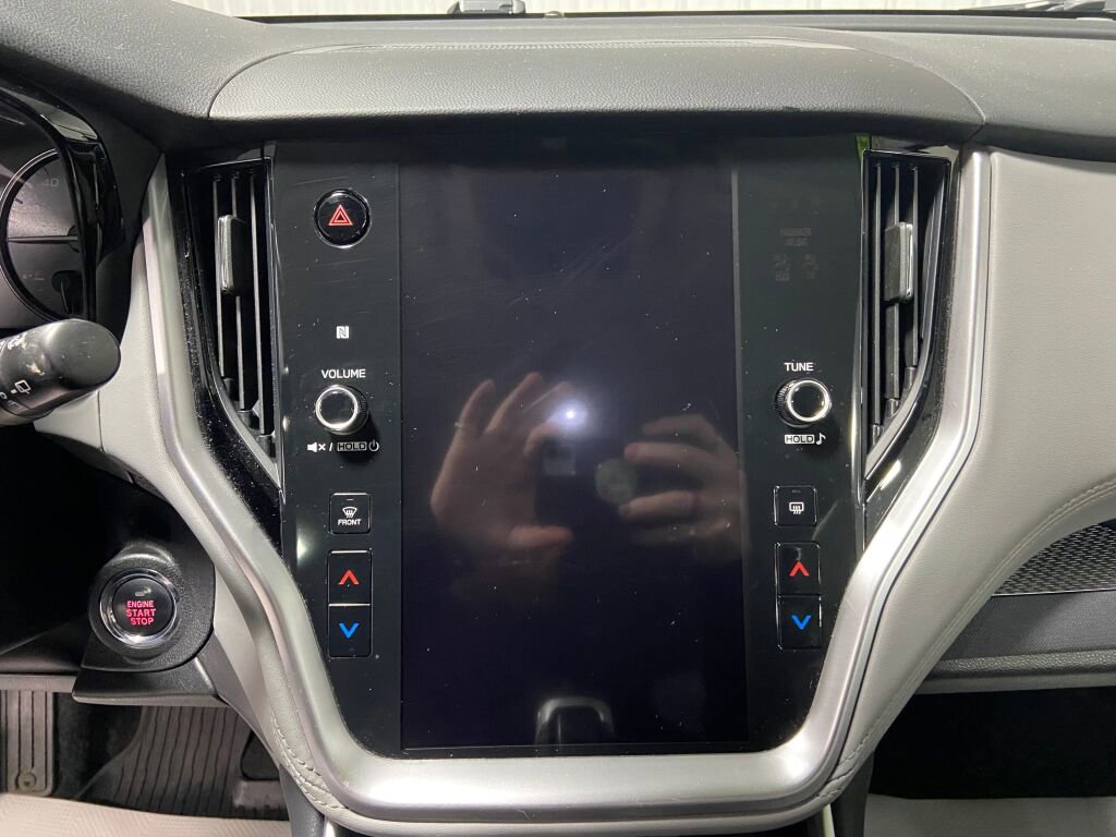 Used 2023 Subaru Outback Premium image 12