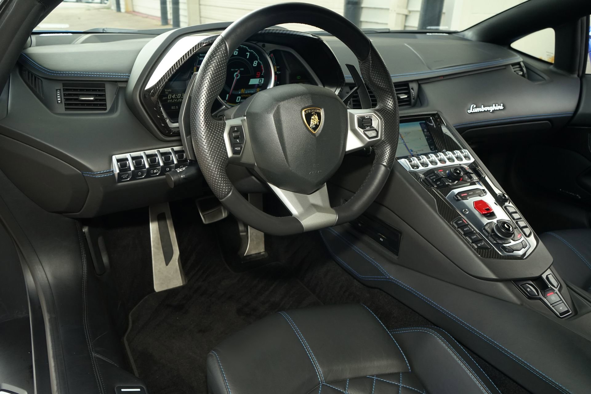 Used 2015 Lamborghini Aventador LP 700-4 AWD/4WD image 16