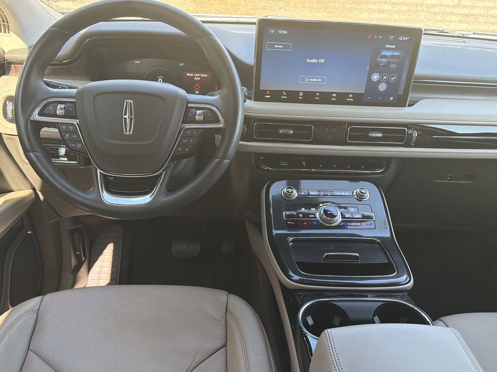 Used 2022 Lincoln Nautilus Reserve w/ Equipment Group 201A image 24