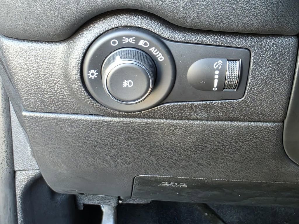 Used 2021 Dodge Durango Citadel image 28