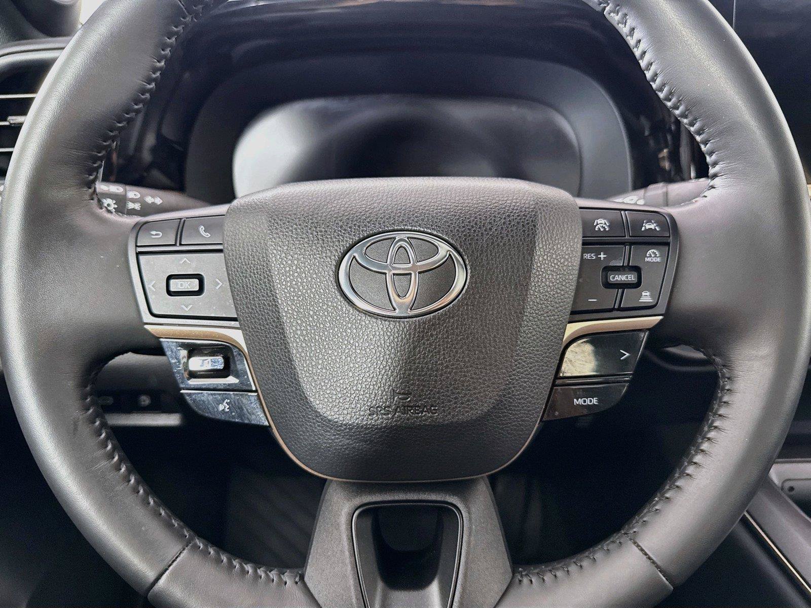 Certified 2023 Toyota Crown Platinum AWD/4WD image 17