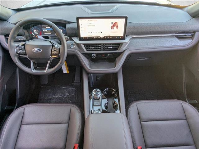 New 2026 Ford Explorer Platinum image 15