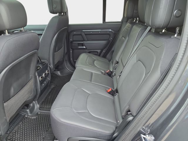 Used 2025 Land Rover Defender 130 V8 image 17