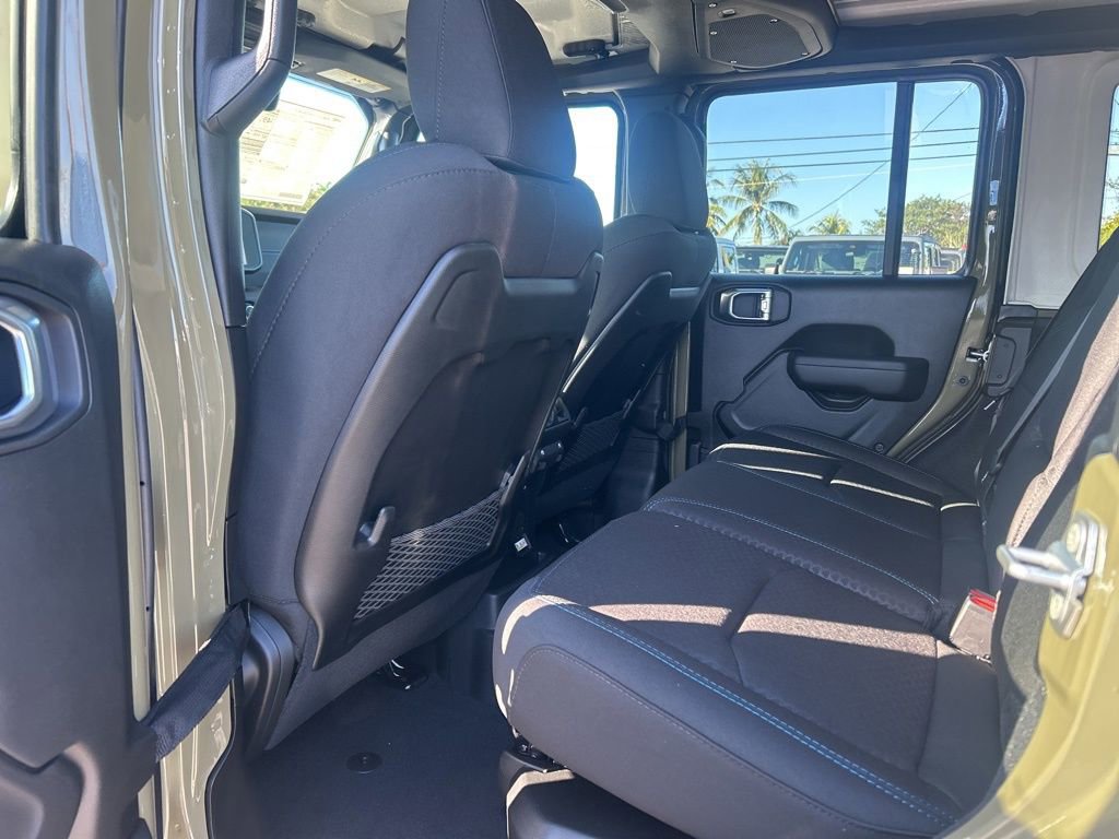 New 2025 Jeep Wrangler Unlimited Rubicon 4xe w/ Safety Group image 34