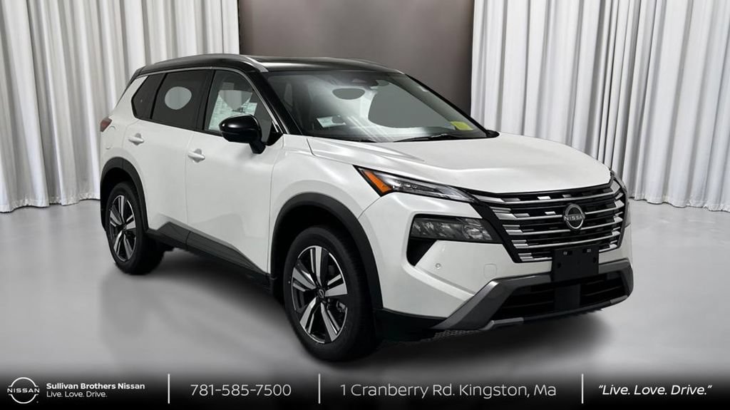 Used 2024 Nissan Rogue SL w/ SL Premium Package AWD/4WD image 3