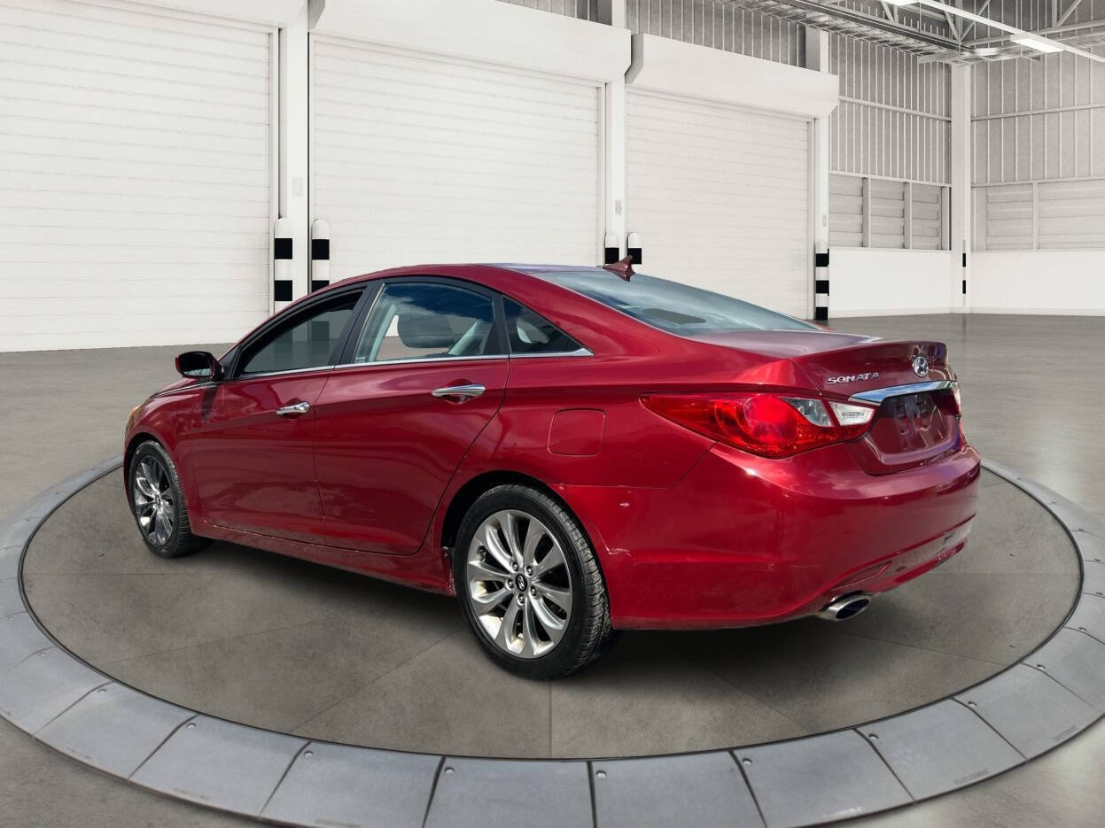 Used 2011 Hyundai Sonata SE FWD image 5