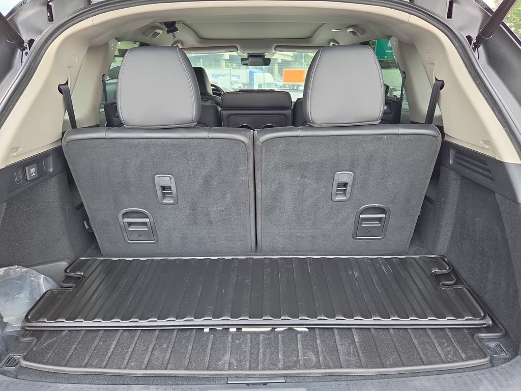 Used 2024 Acura MDX w/ Technology Package AWD/4WD image 16
