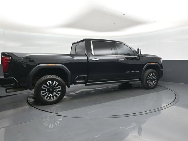 Used 2024 GMC Sierra 2500 Denali Ultimate w/ Max Trailering Package AWD/4WD image 3