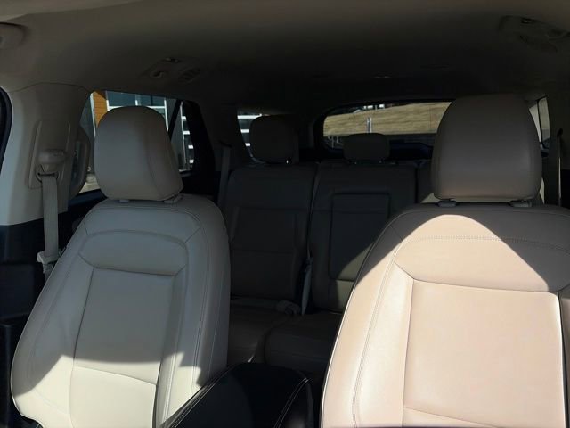 Used 2023 Ford Explorer XLT w/ Equipment Group 202A image 44