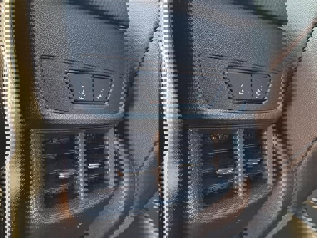 Used 2025 Chevrolet Equinox RS w/ Safety and Technology Package image 31