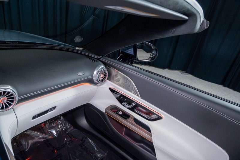 New 2026 Mercedes-Benz SL 63 AMG 4MATIC image 29