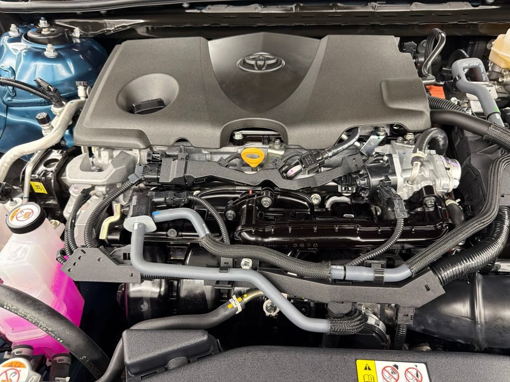 Used 2026 Toyota Camry XSE FWD image 40