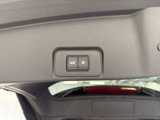 Used 2022 Nissan Rogue SV w/ SV Premium Package image 17