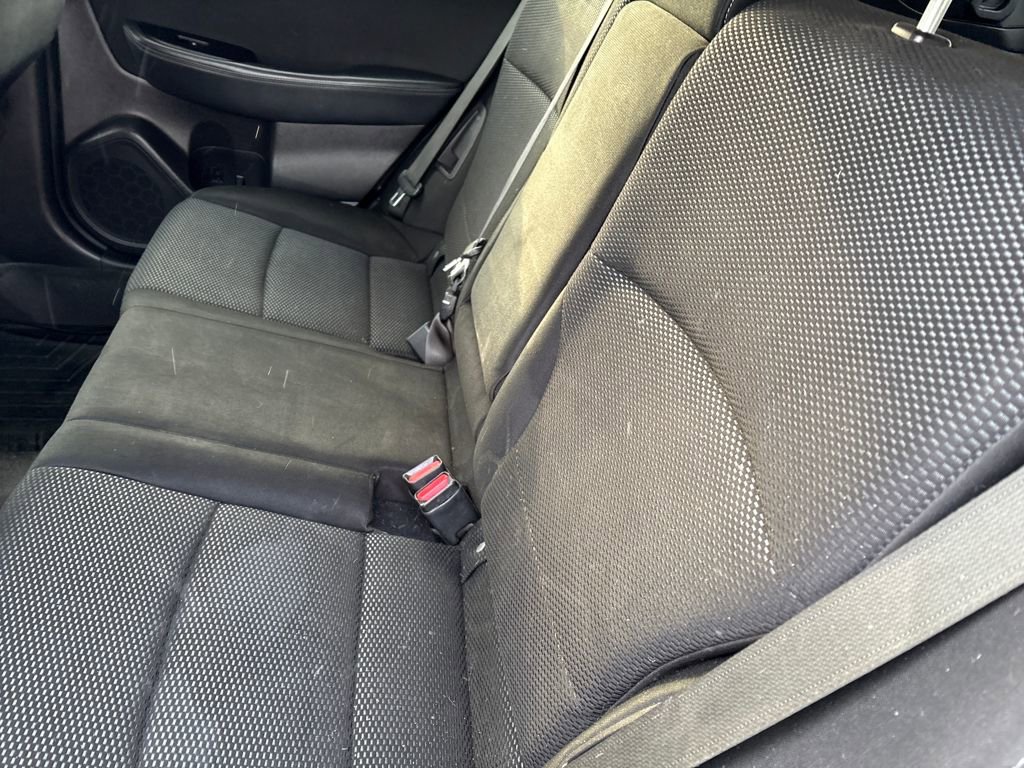 Used 2016 Subaru Outback 2.5i Premium image 10