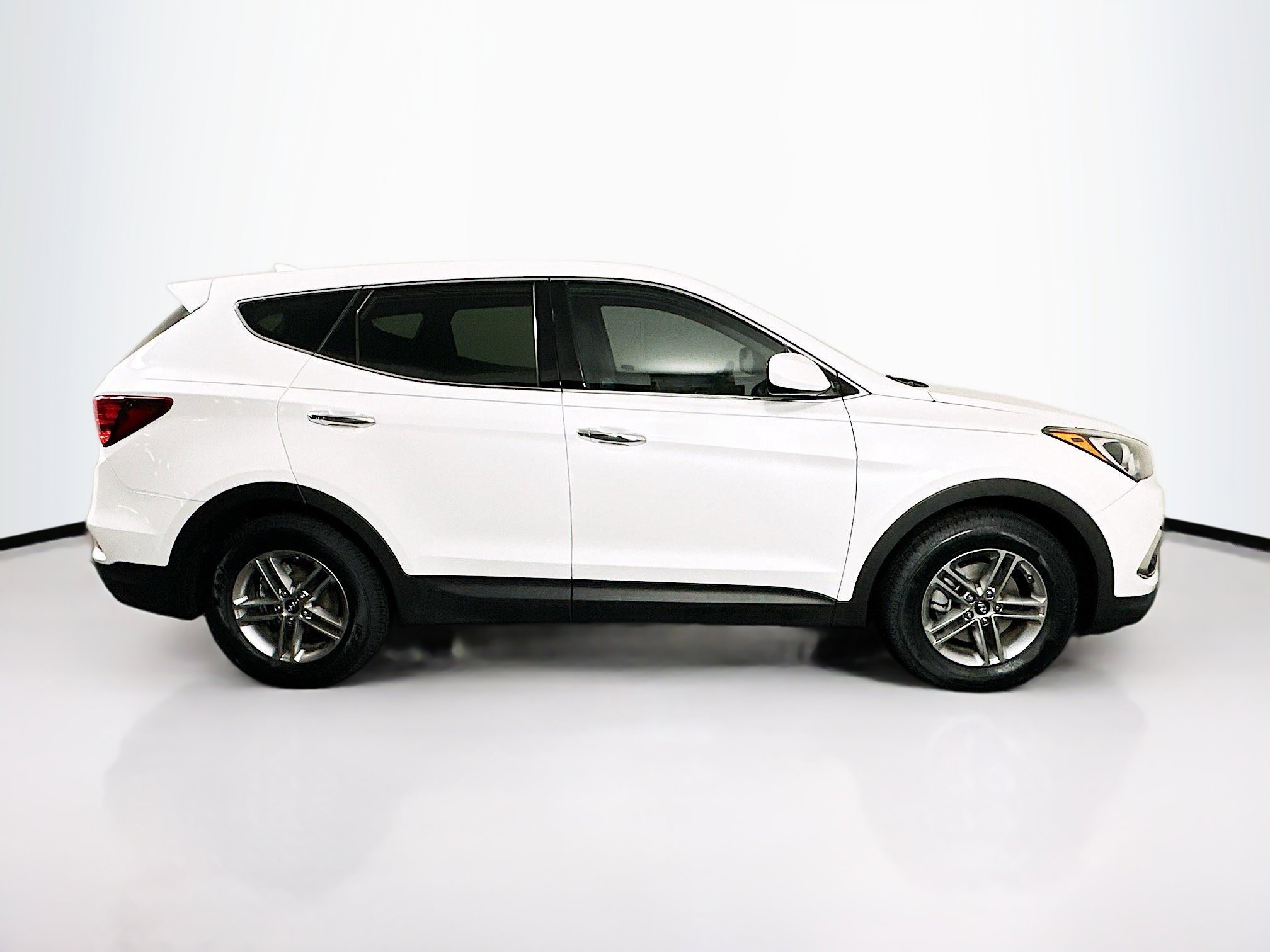 Used 2017 Hyundai Santa Fe Sport image 10