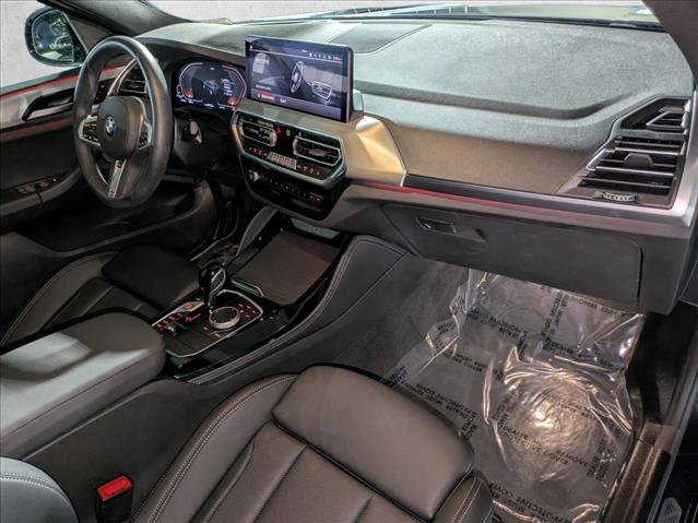 Used 2025 BMW X4 xDrive30i w/ Premium Package image 23