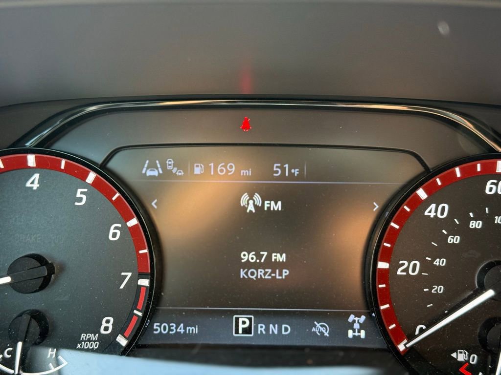 Used 2025 Nissan Frontier PRO-4X w/ Pro Convenience Package image 10