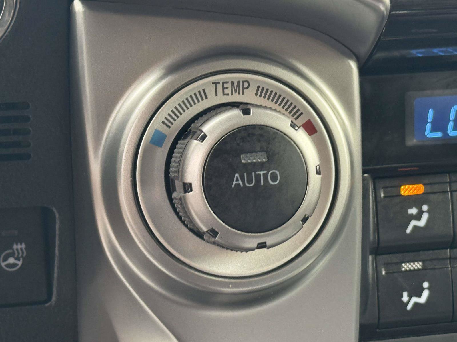 Used 2023 Toyota 4Runner Limited AWD/4WD image 19