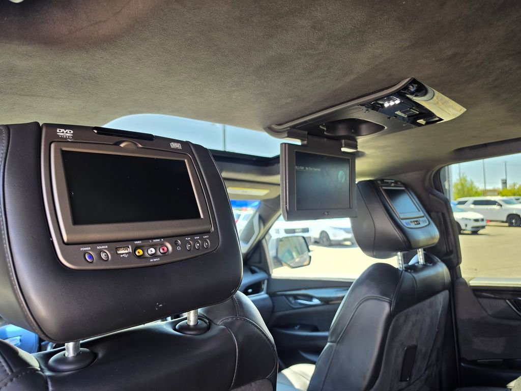 Used 2019 Cadillac Escalade Platinum AWD/4WD image 15