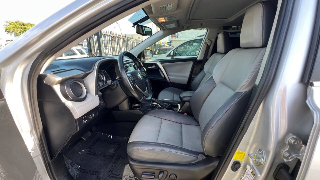 Used 2015 Toyota RAV4 Limited FWD image 23