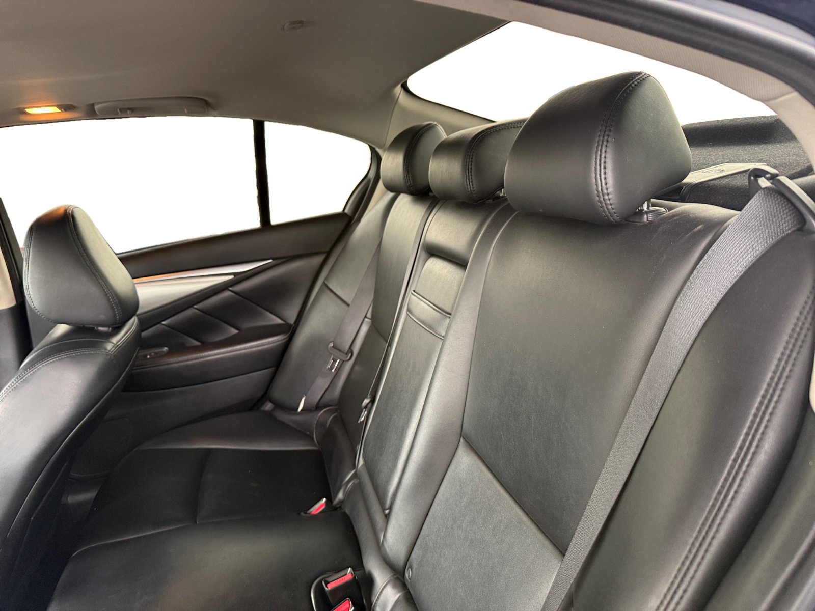 Used 2021 INFINITI Q50 Luxe w/ Cargo Package RWD image 11