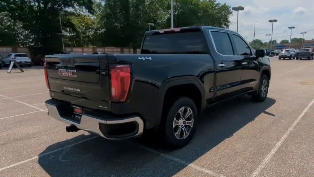 Used 2024 GMC Sierra 1500 SLT image 8