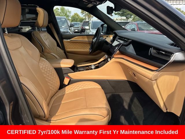 Used 2023 Jeep Grand Cherokee L Summit AWD/4WD image 11