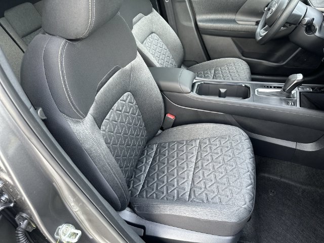 New 2026 Nissan Kicks SV w/ SV Premium Package FWD image 34