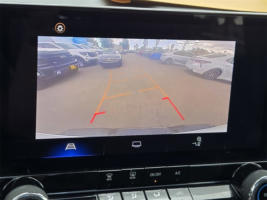 Certified 2024 Chevrolet Colorado Z71 w/ Advanced Trailering Package image 15