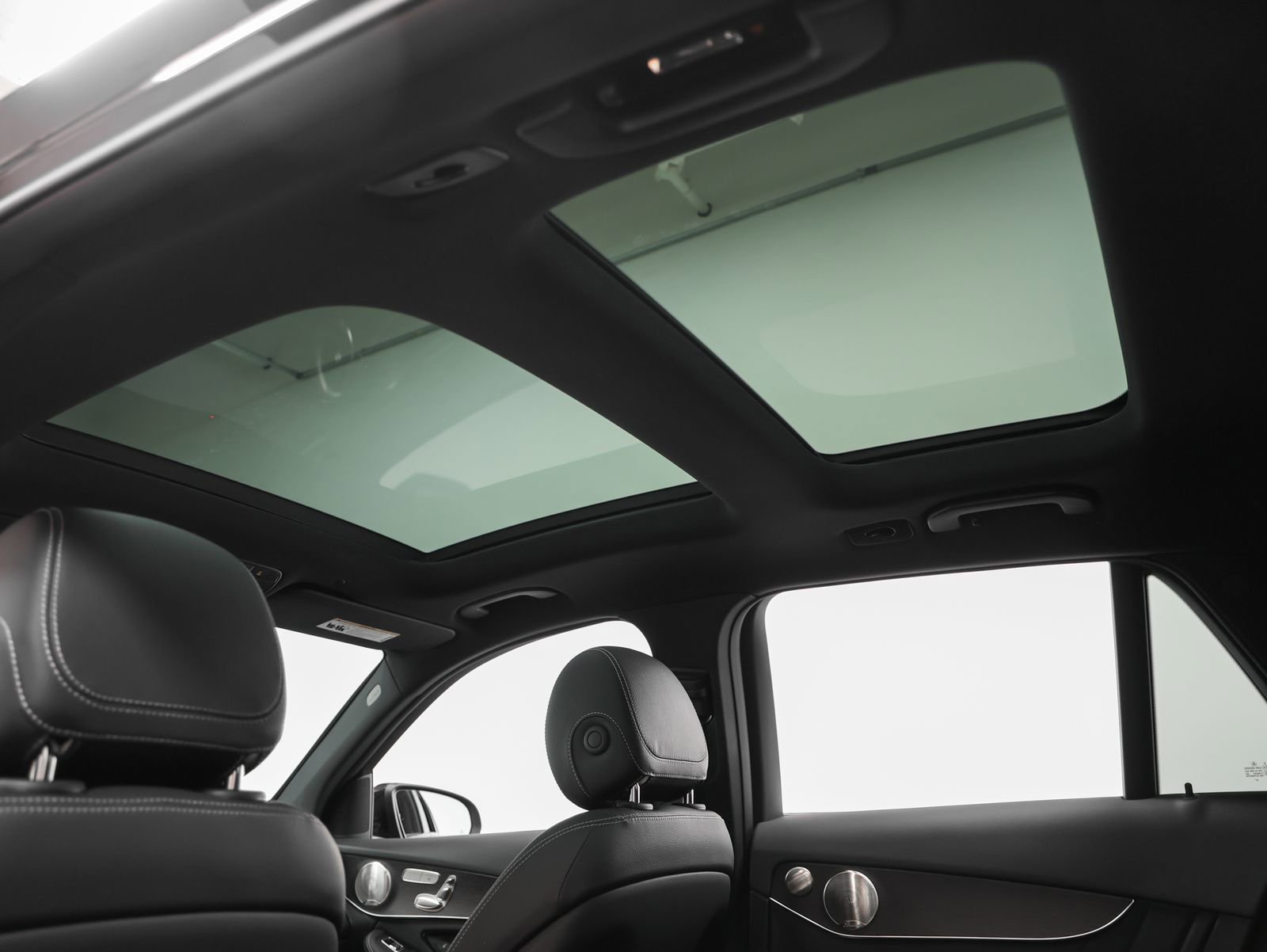 Used 2021 Mercedes-Benz GLC 300 4MATIC image 45