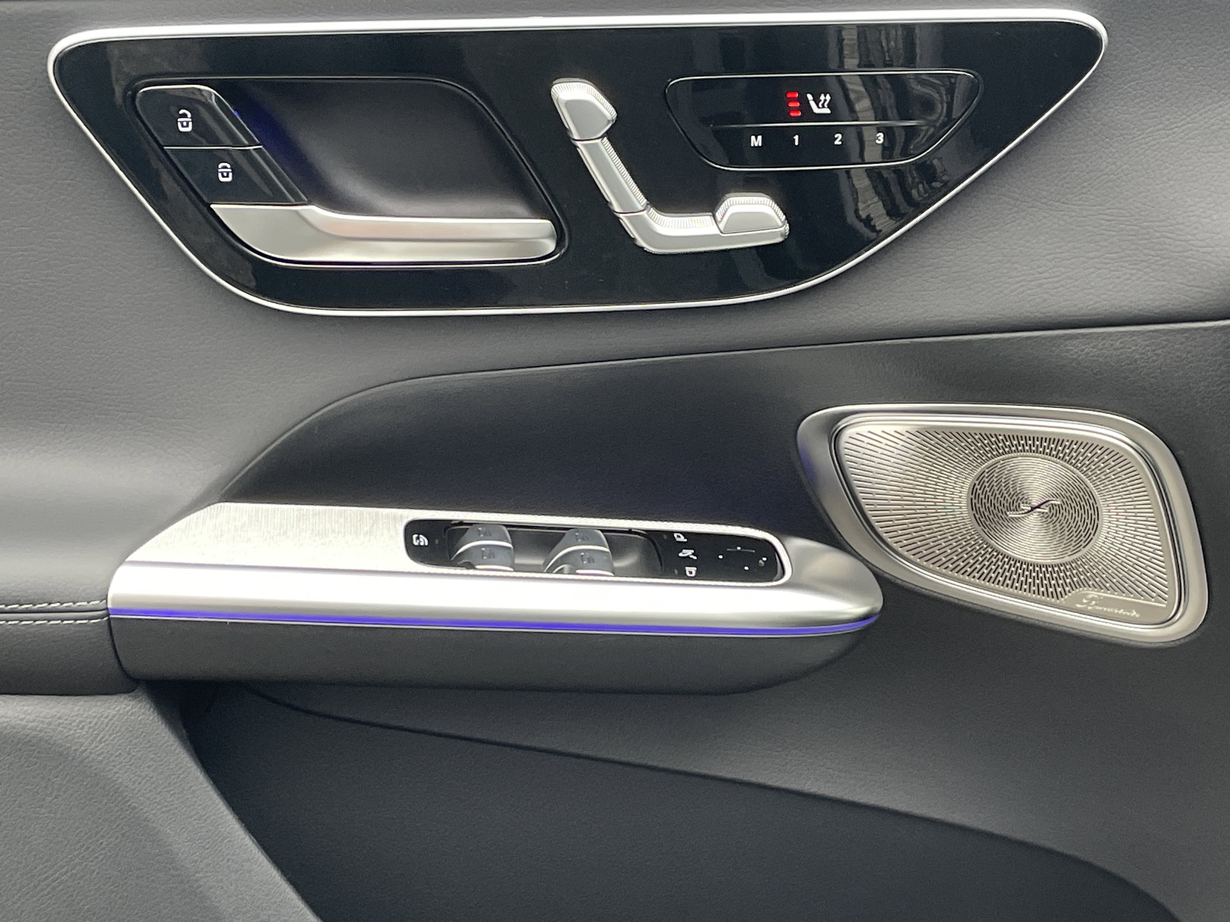 New 2026 Mercedes-Benz GLC 300 4MATIC image 18