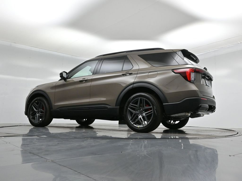 Used 2026 Ford Explorer ST-Line w/ ST-Line Street Pack RWD image 55