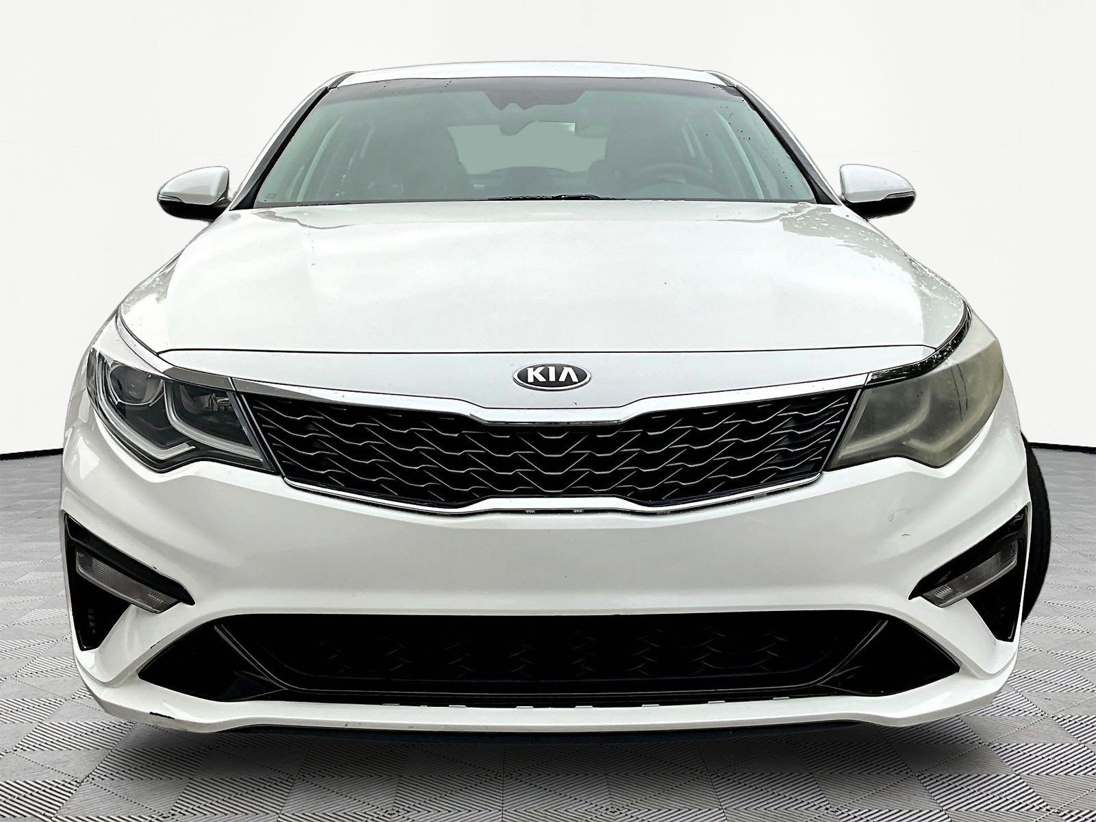 Used 2019 Kia Optima LX w/ LX 17" Wheel Package FWD image 2