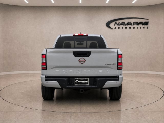 Used 2022 Nissan Frontier Pro-X RWD image 6