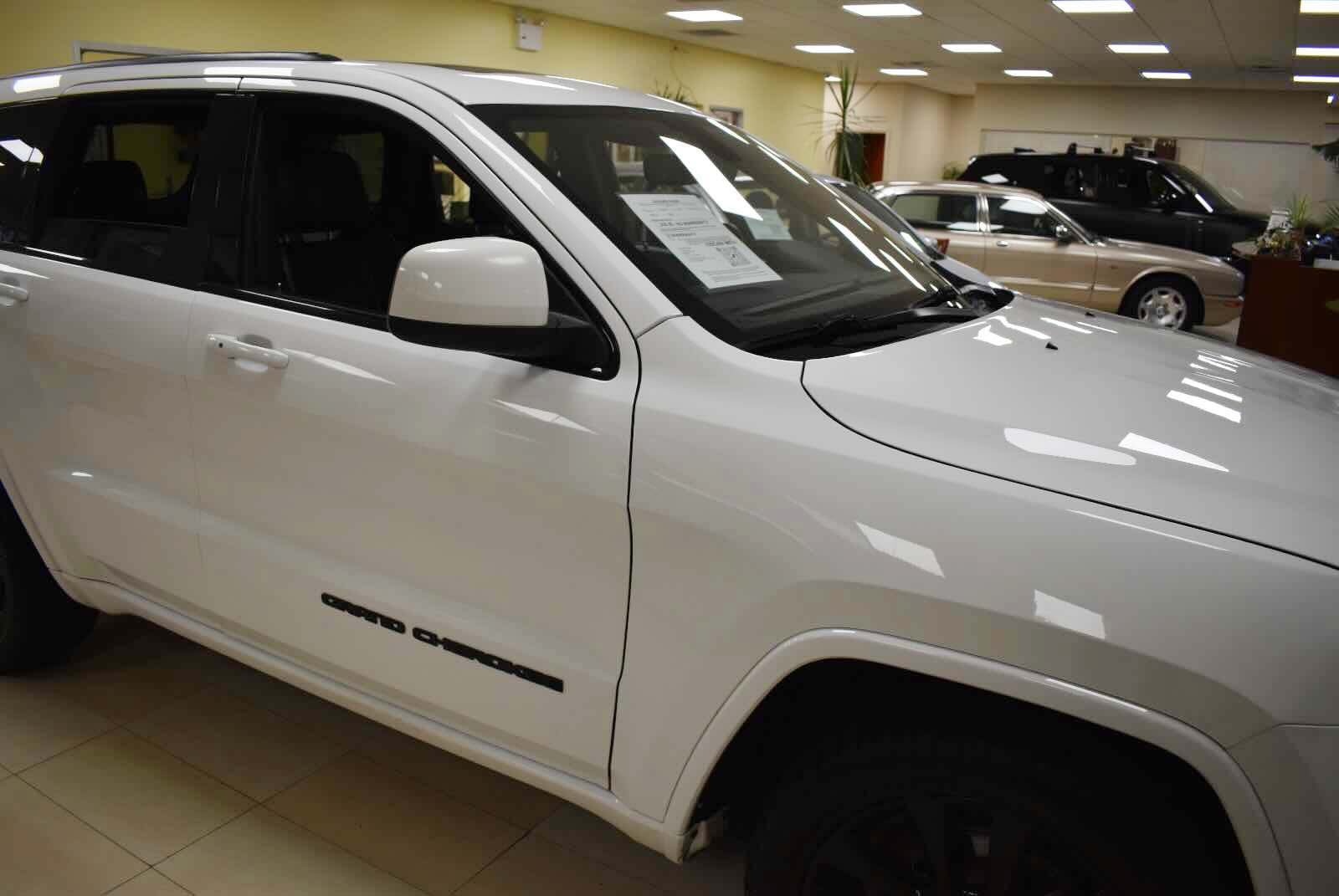 Used 2019 Jeep Grand Cherokee Altitude AWD/4WD image 76