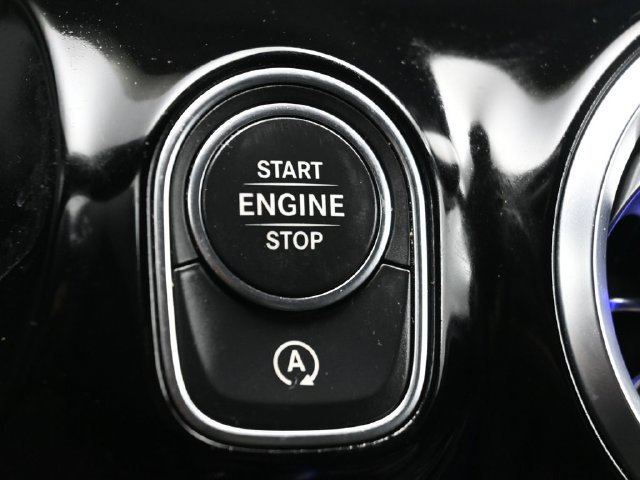 Used 2023 Mercedes-Benz GLA 250 4MATIC w/ Premium Package image 29