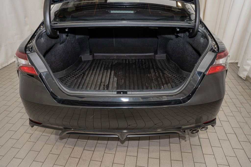 Used 2024 Toyota Camry SE image 5