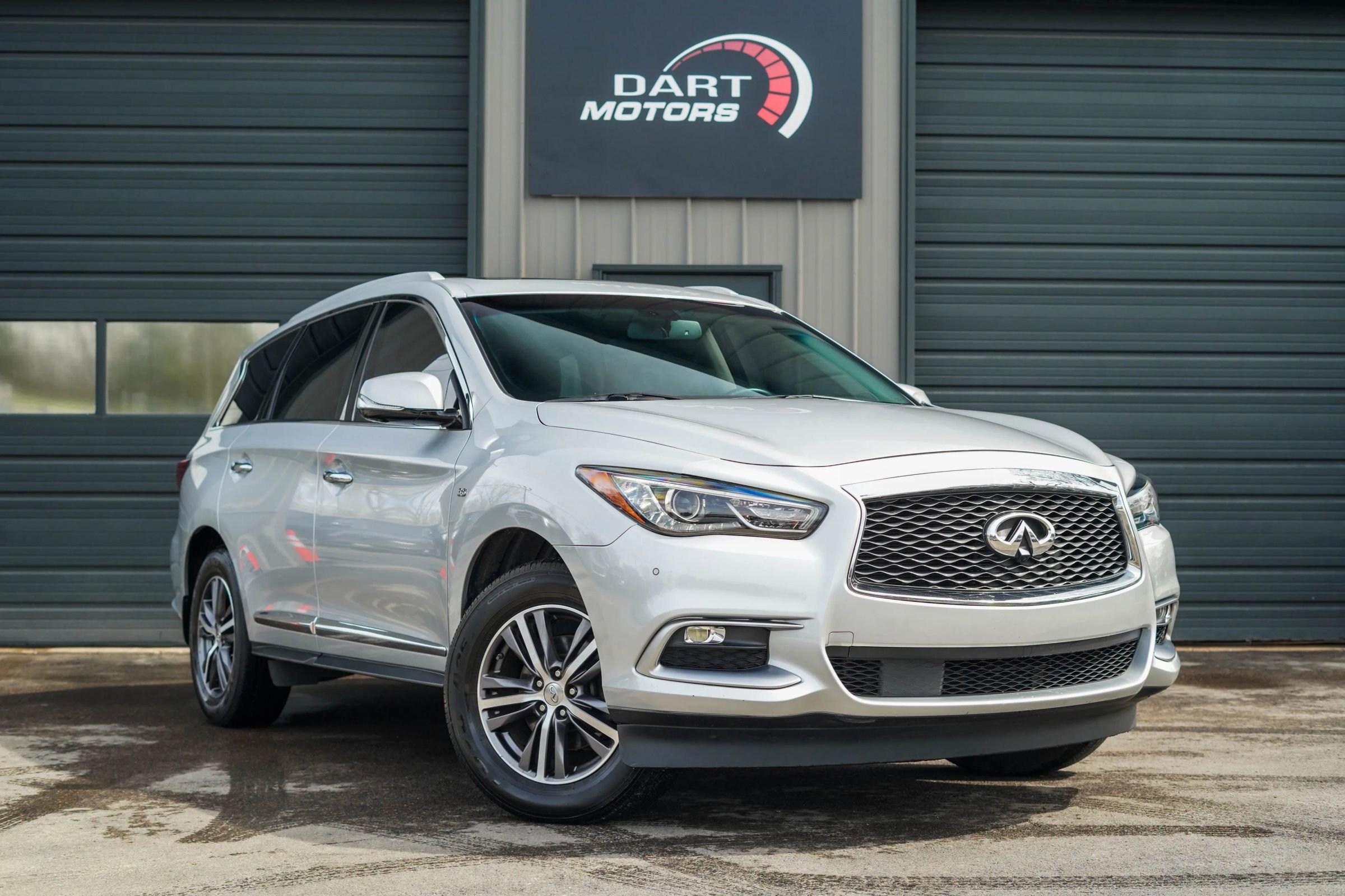 Used 2016 INFINITI QX60 AWD w/ Premium Plus Package