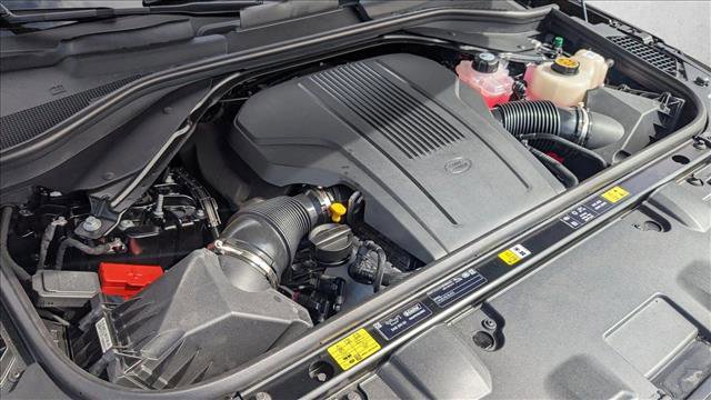 New 2026 Land Rover Range Rover SE image 29