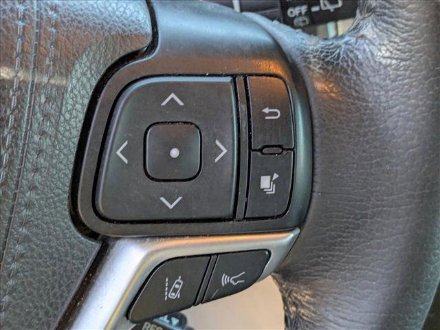 Used 2020 Toyota Sienna XLE w/ XLE Navigation Package image 12